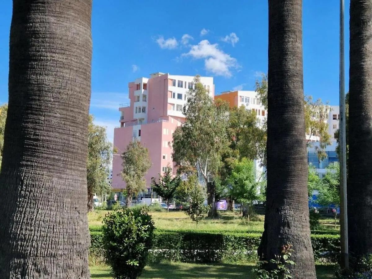 Tropical Apartment Durres 0*,  Albania